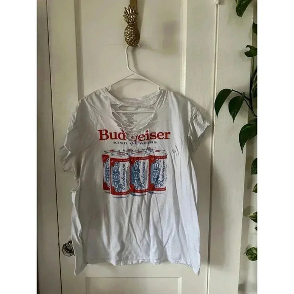 Budweiser Women’s size Large t-shirt - Picture 1 of 9